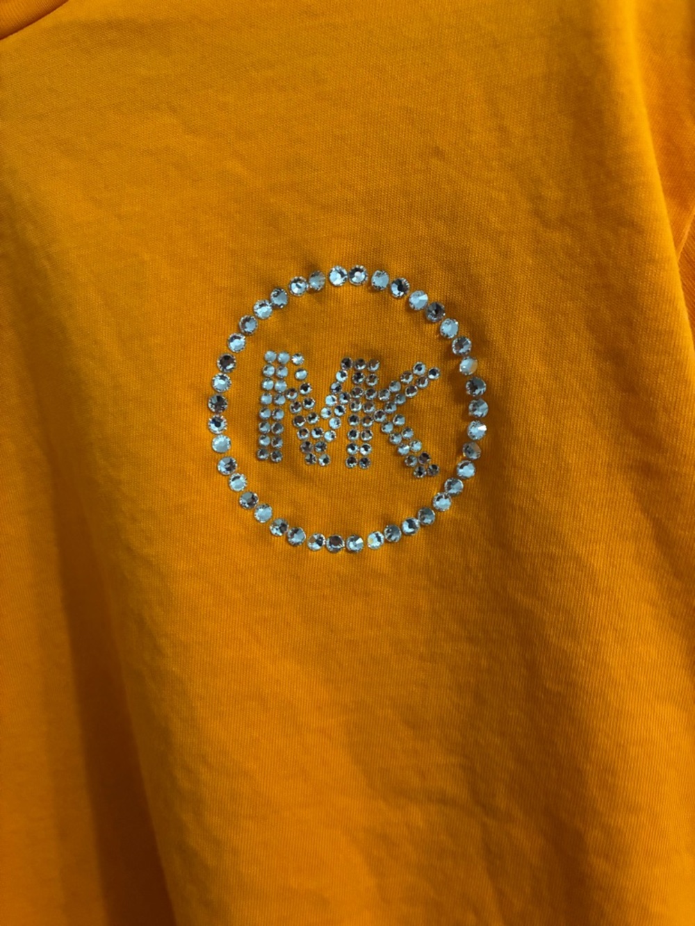 2/60$🔥Michael Kors Orange Crewneck Tee with Gold Logo Plaque
